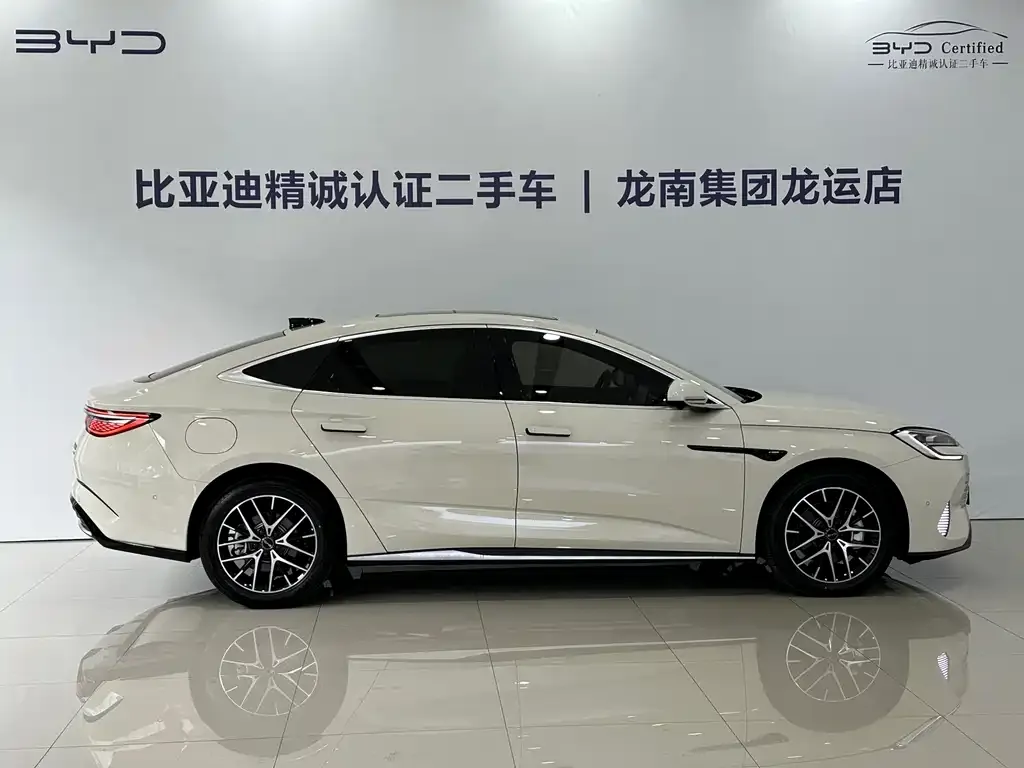 BYD Seal 07 DM-i — фото 9