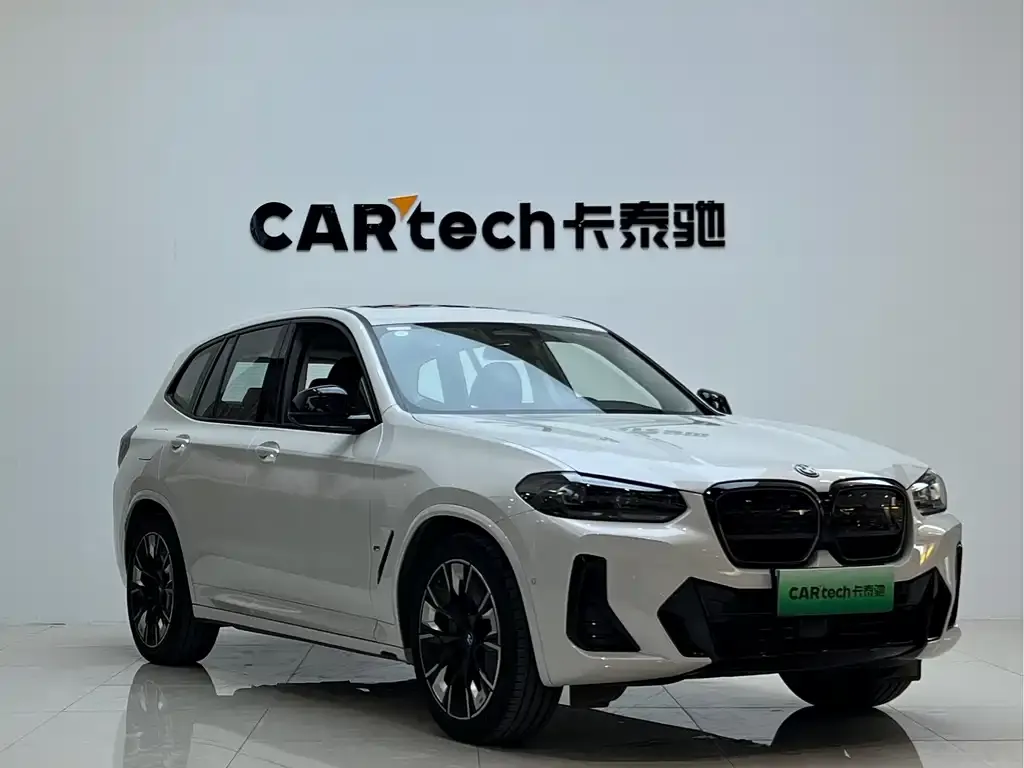 BMW iX3 — фото 4