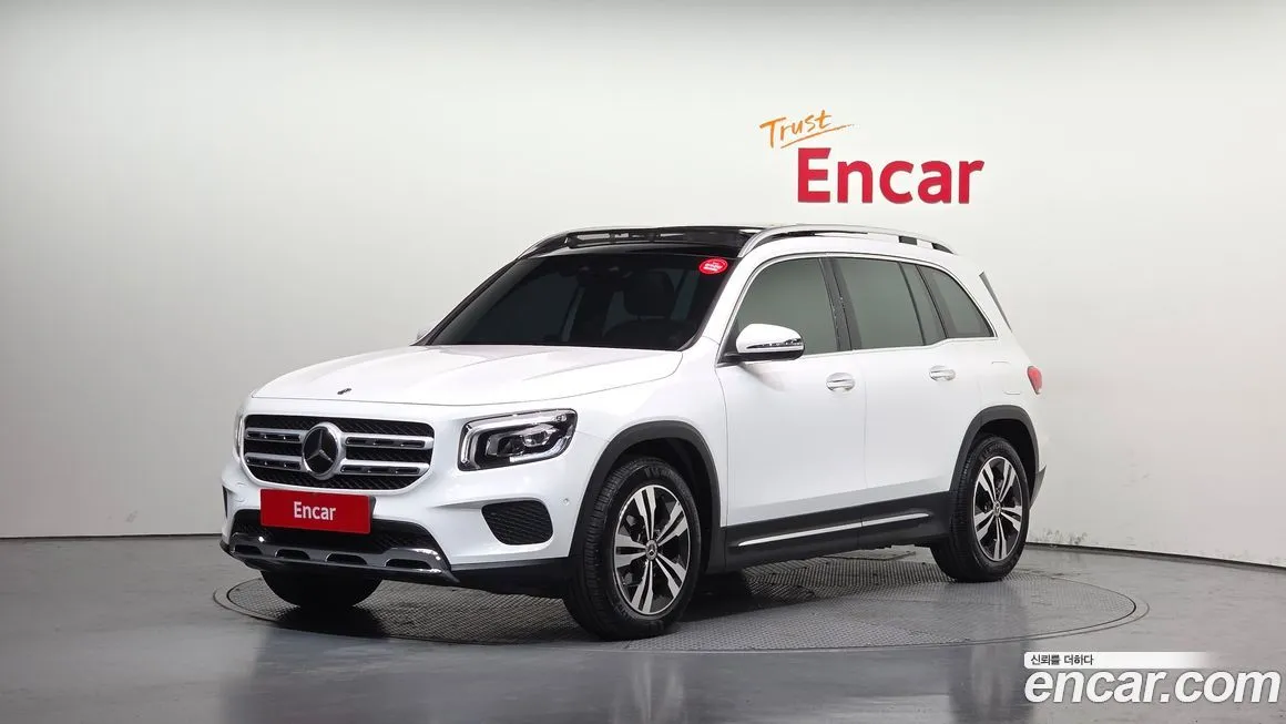 Mercedes-Benz GLB-Class — фото 1