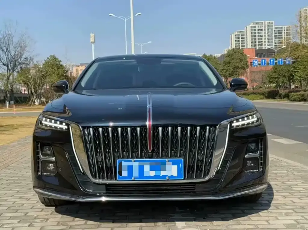 Hongqi H5 — фото 2