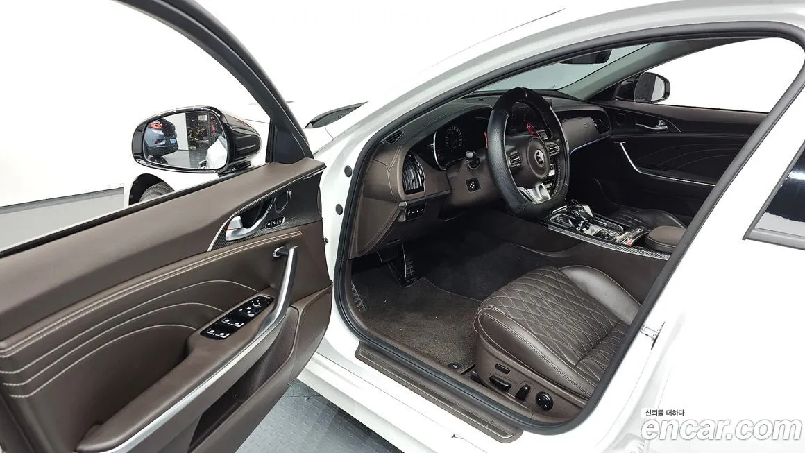Kia Stinger — фото 10