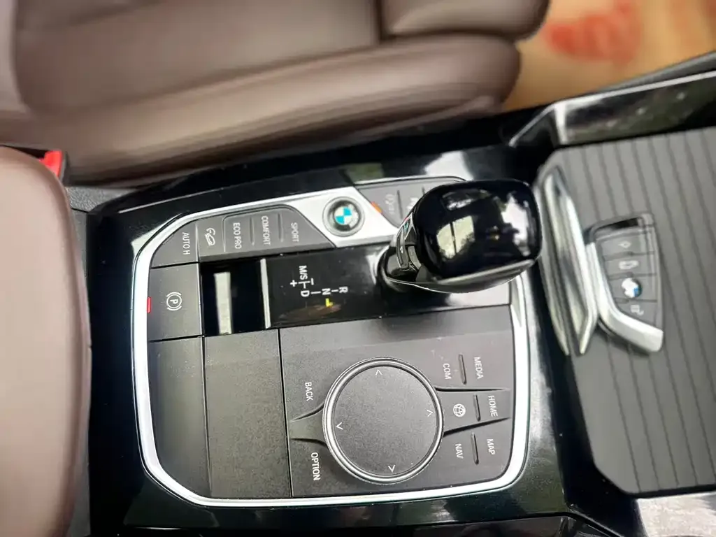 BMW X3 — фото 10