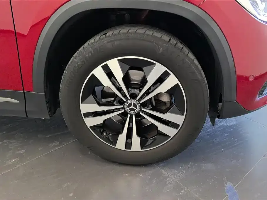 Mercedes-Benz GLA — фото 6