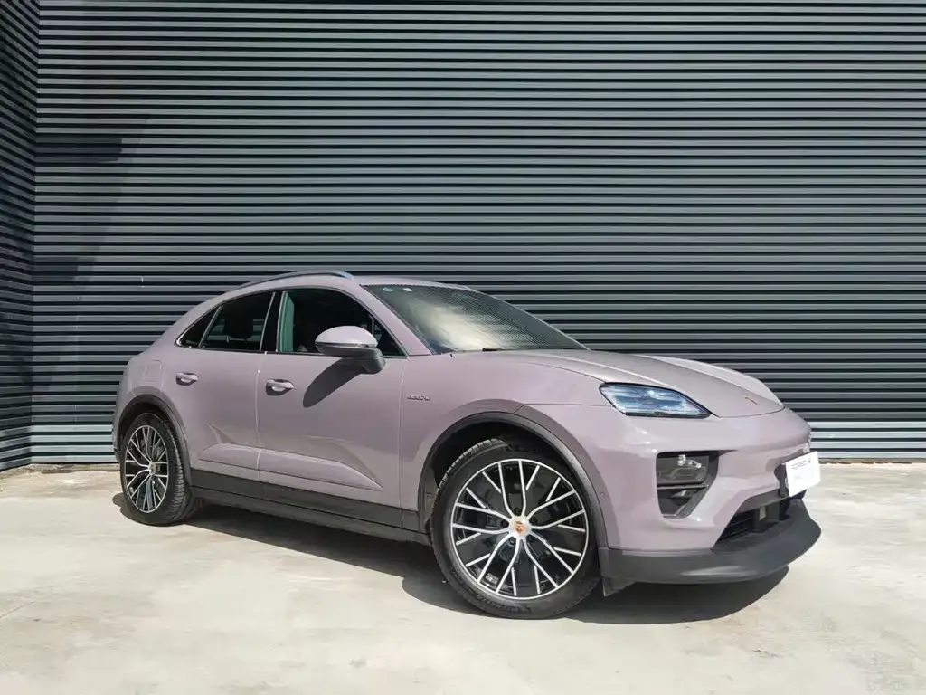 Porsche Macan EV — фото 1