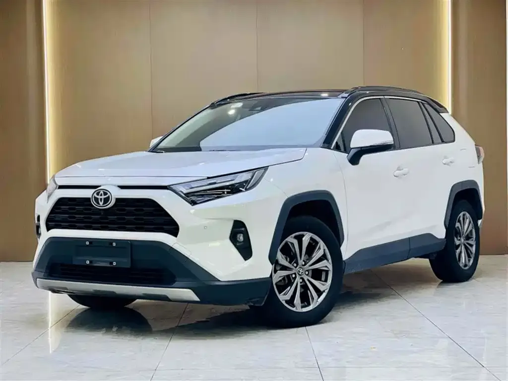 Toyota RAV4 — фото 1