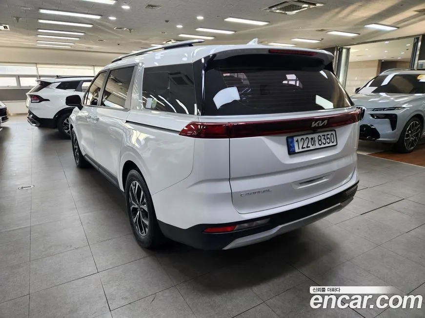 Kia Carnival — фото 2