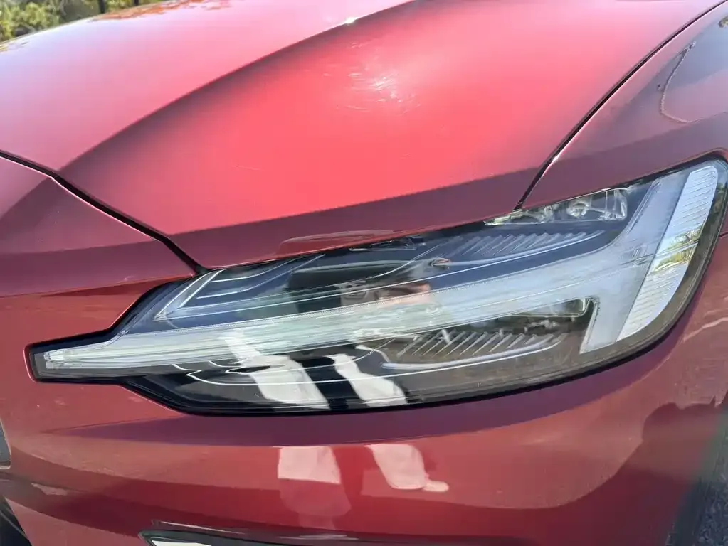 Volvo S60 — фото 10