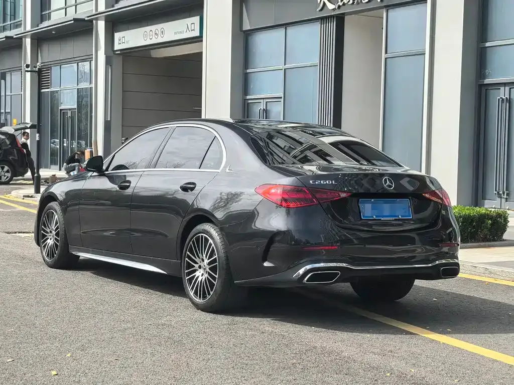 Mercedes-Benz C-Class — фото 10
