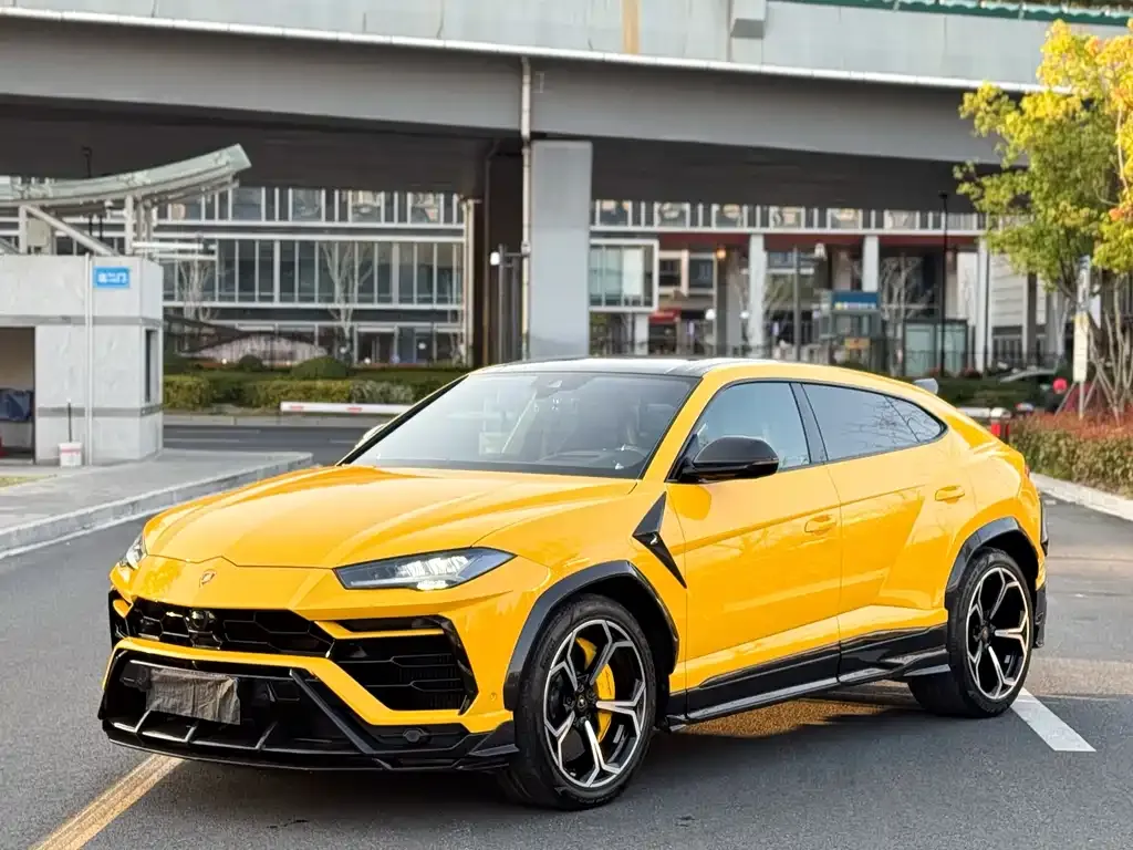 Lamborghini Urus — фото 3