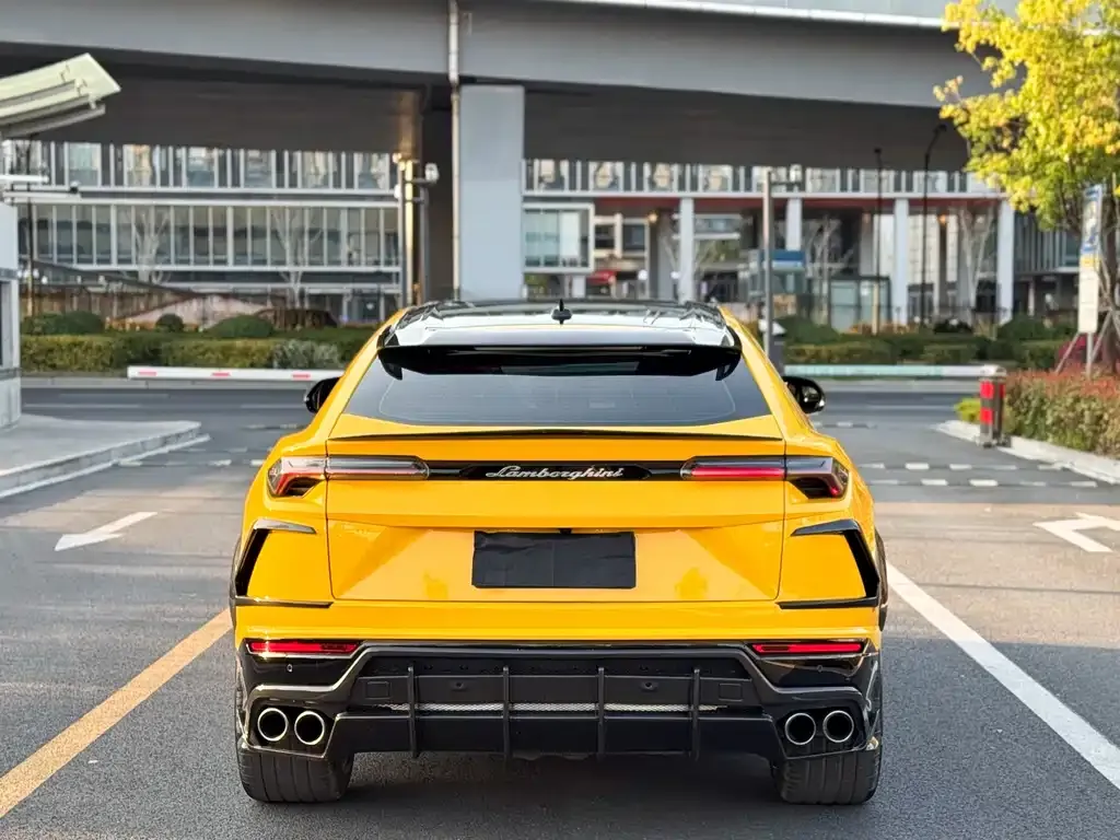 Lamborghini Urus — фото 4