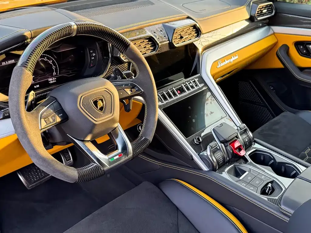 Lamborghini Urus — фото 8