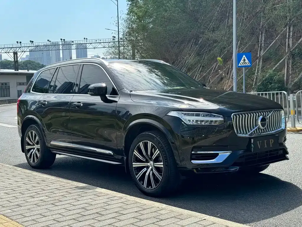 Volvo XC90 PHEV — фото 3