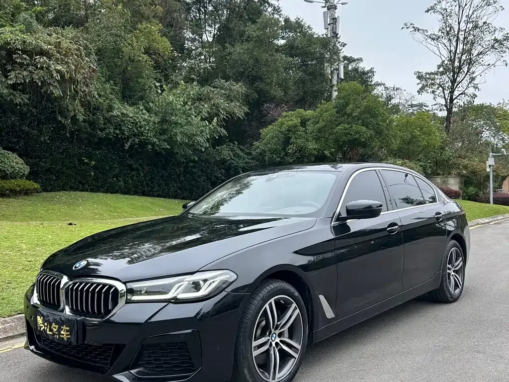 BMW 5 Series — фото 2