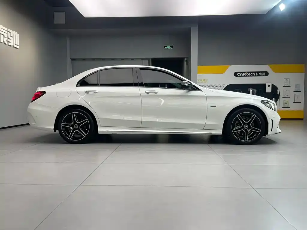 Mercedes-Benz C-Class — фото 3