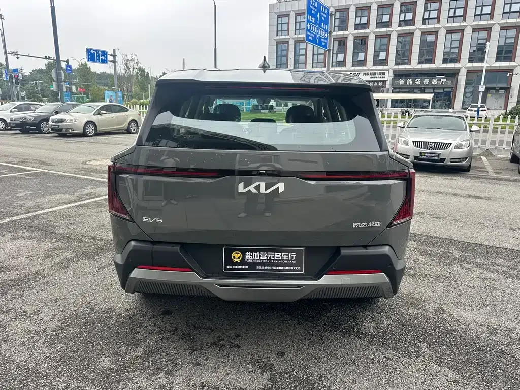 Kia EV5 — фото 10