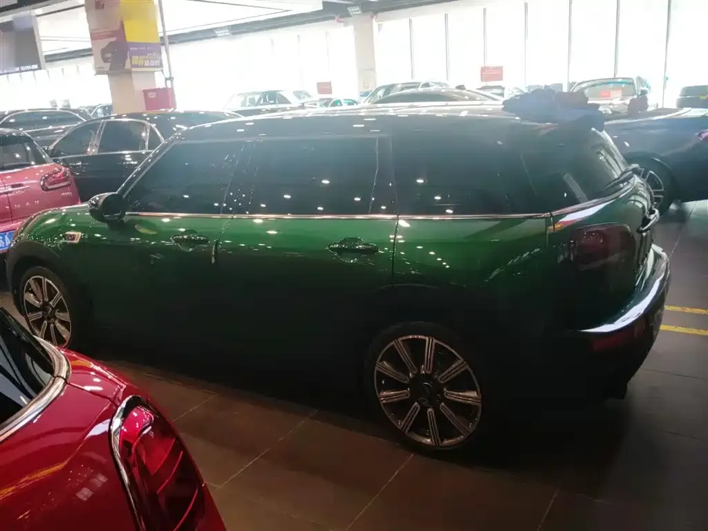 MINI Clubman — фото 5