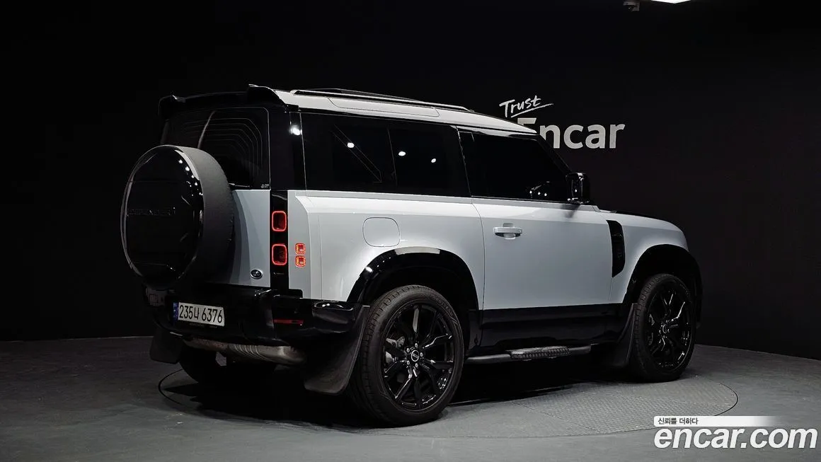 Land Rover Defender — фото 2