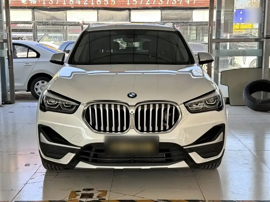 BMW X1 — фото 5