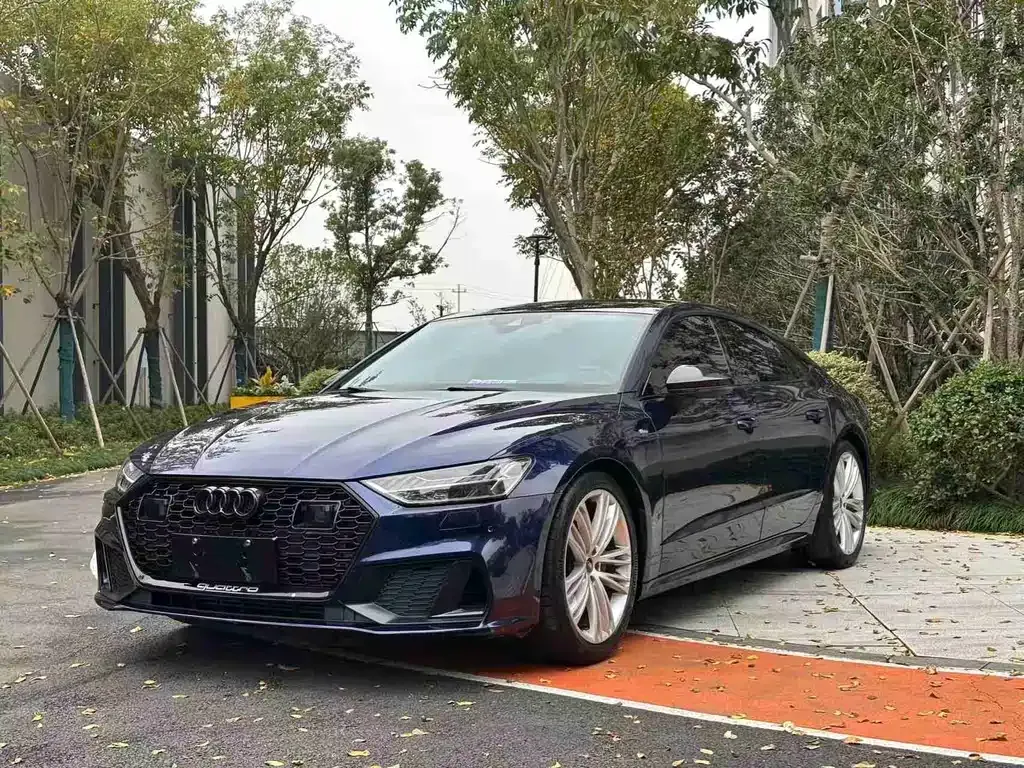 Audi A7 — фото 1