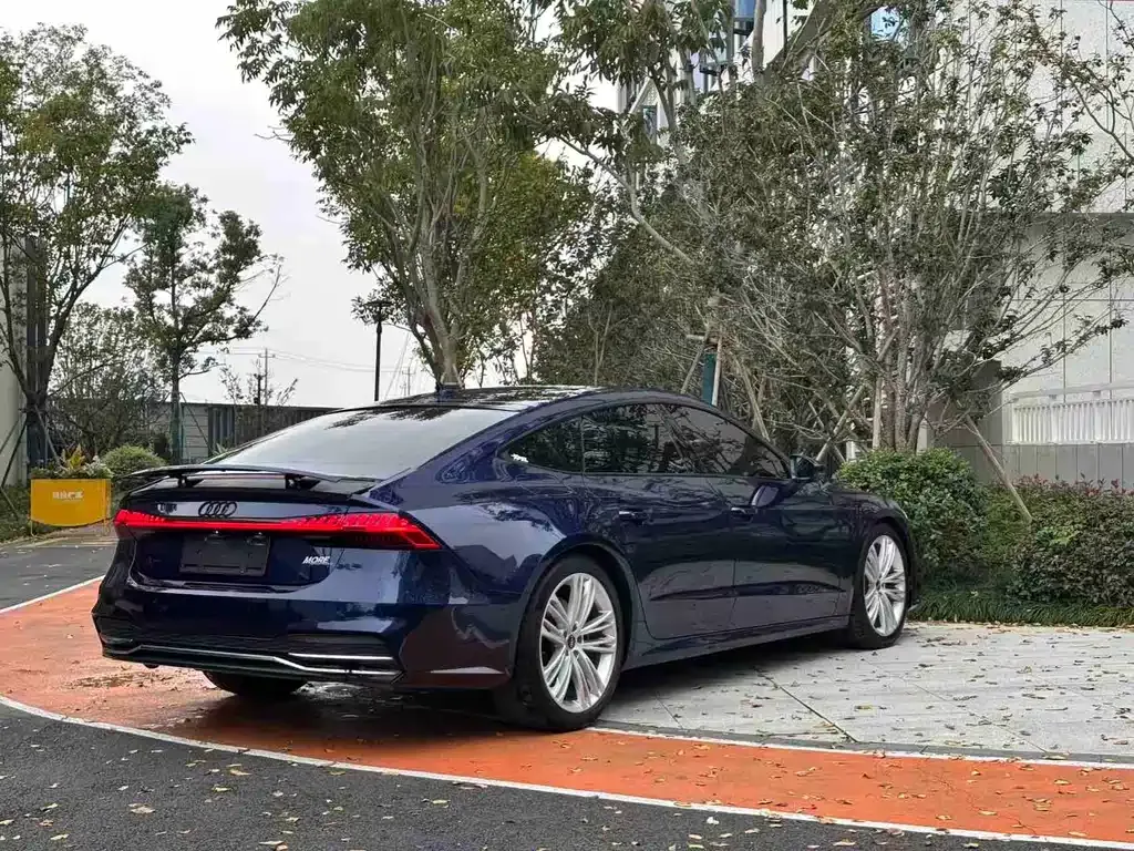 Audi A7 — фото 10