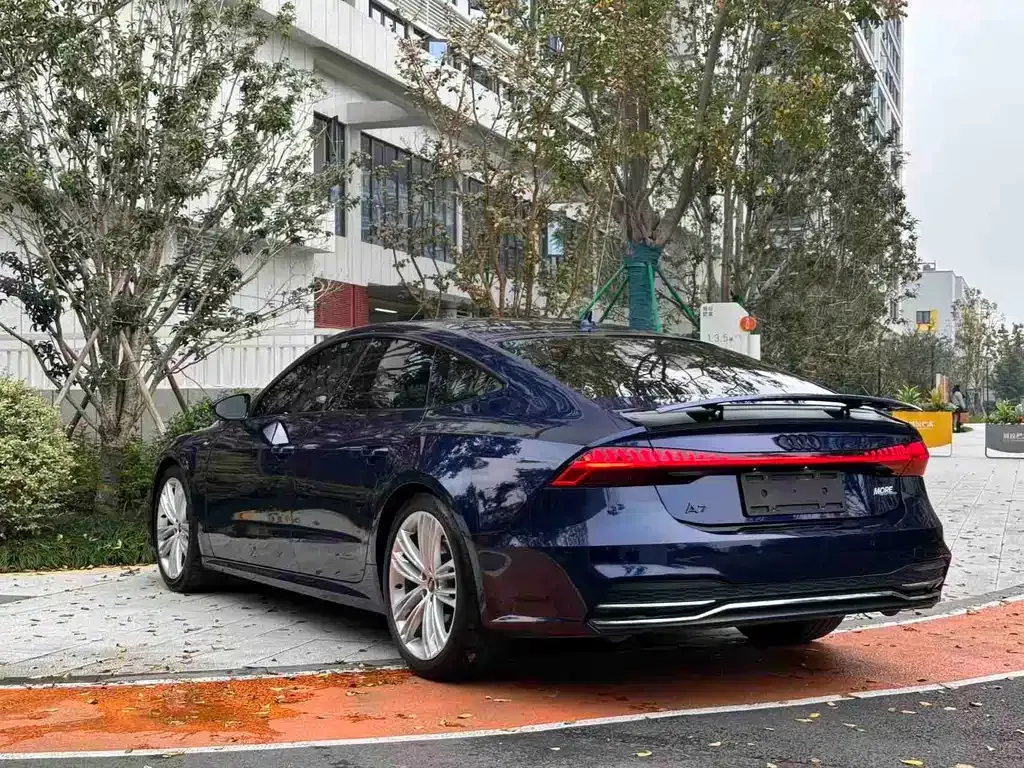 Audi A7 — фото 8