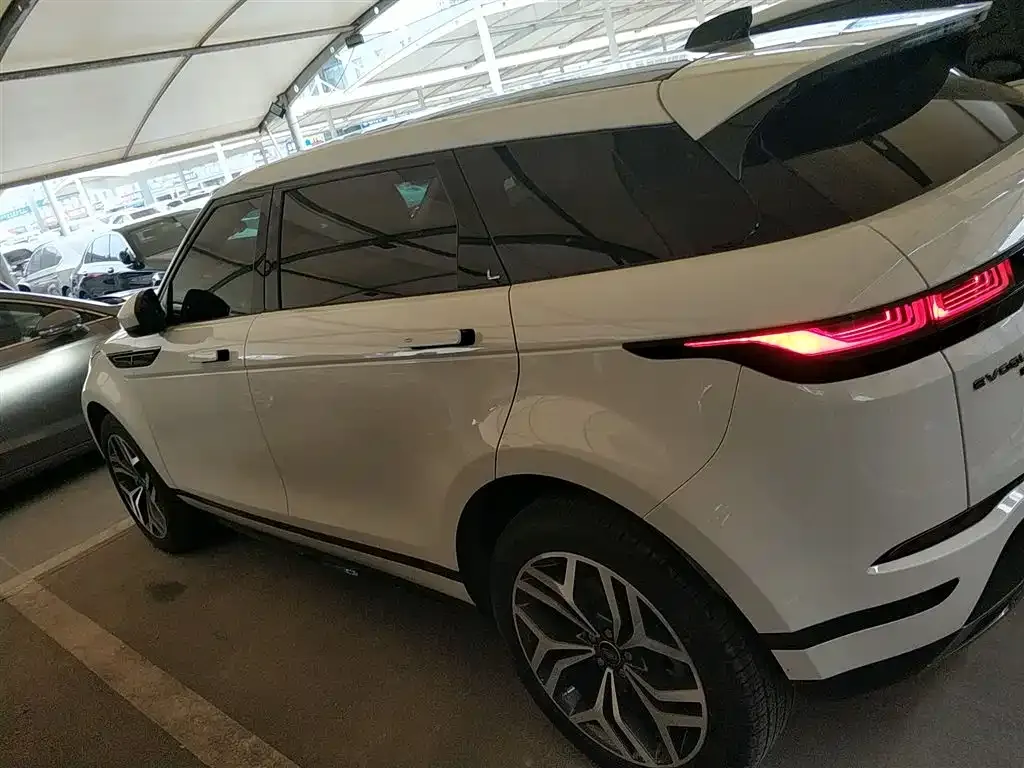 Land Rover Evoque — фото 5