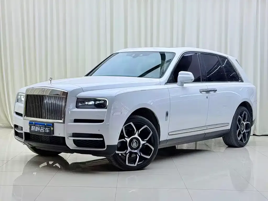 Rolls-Royce Cullinan — фото 1