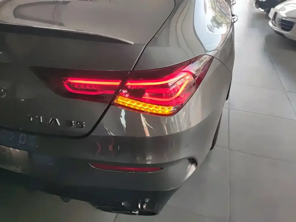 Mercedes-Benz CLA AMG — фото 8