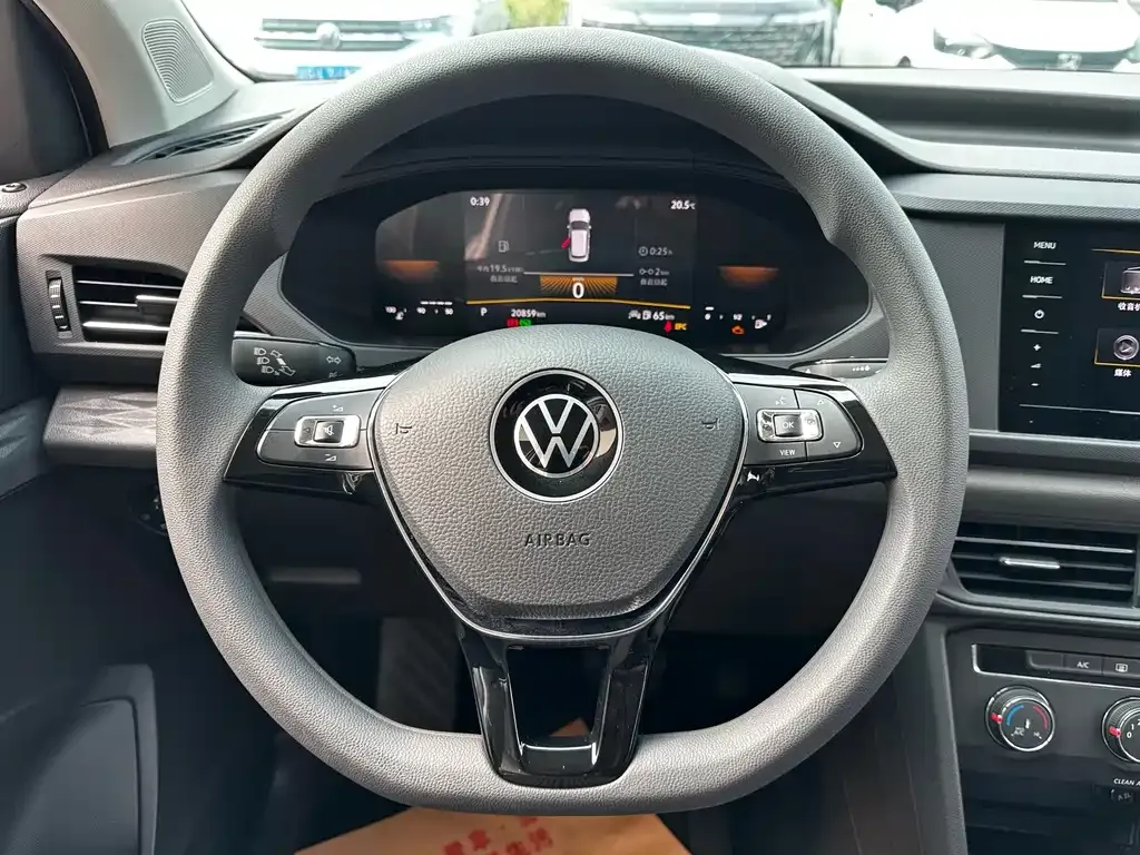 Volkswagen Tharu — фото 6