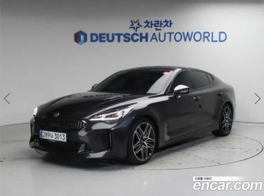 Kia Stinger — фото 1