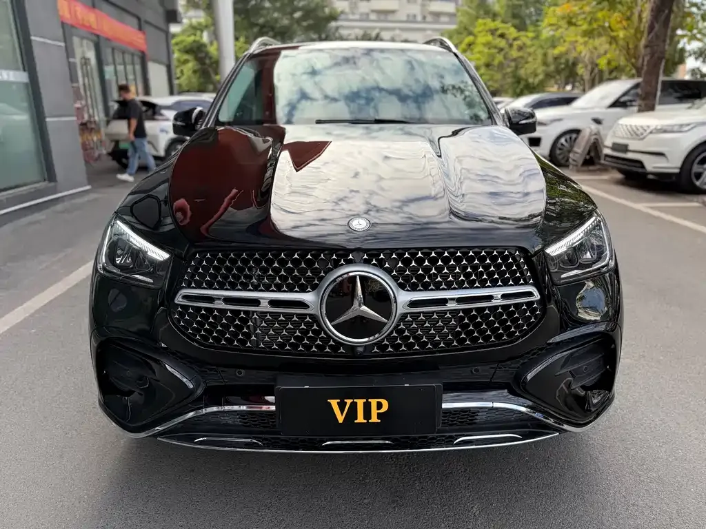 Mercedes-Benz GLE — фото 1