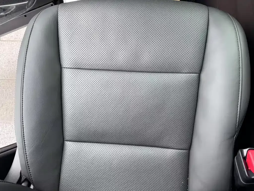 Toyota Alphard — фото 10