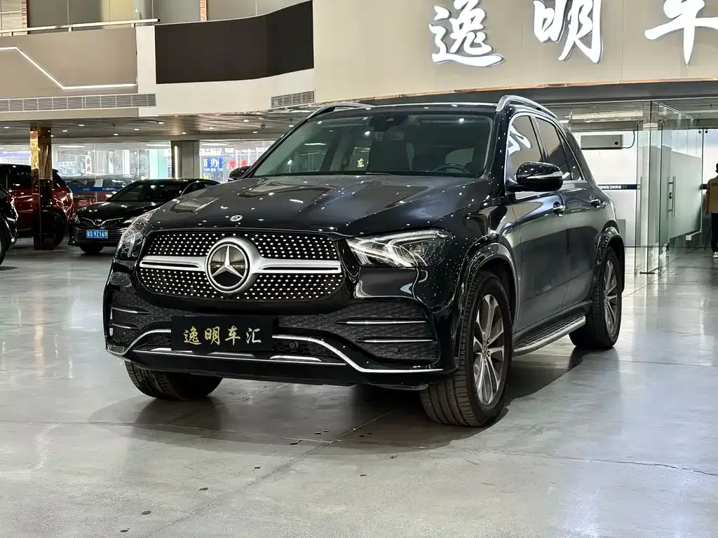Mercedes-Benz GLE — фото 1