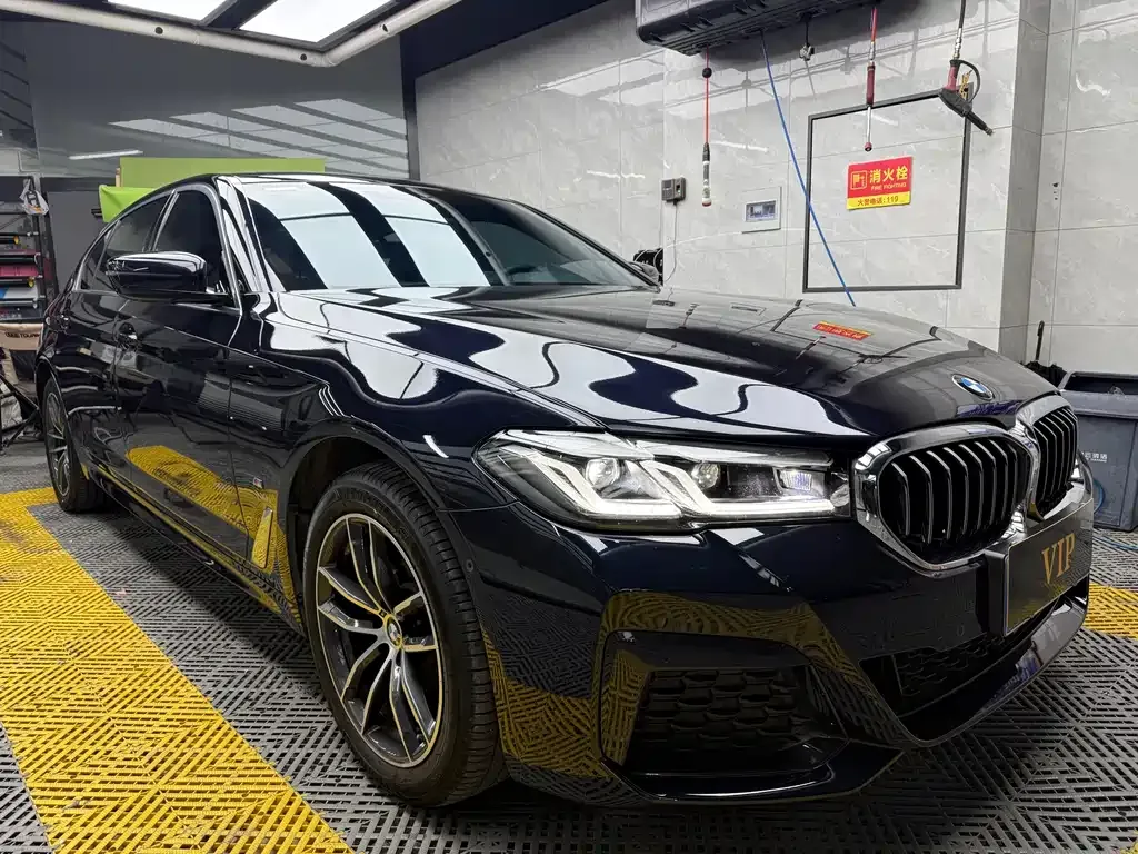 BMW 5 Series — фото 3