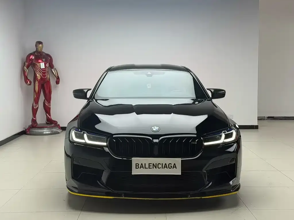 BMW M5 — фото 2