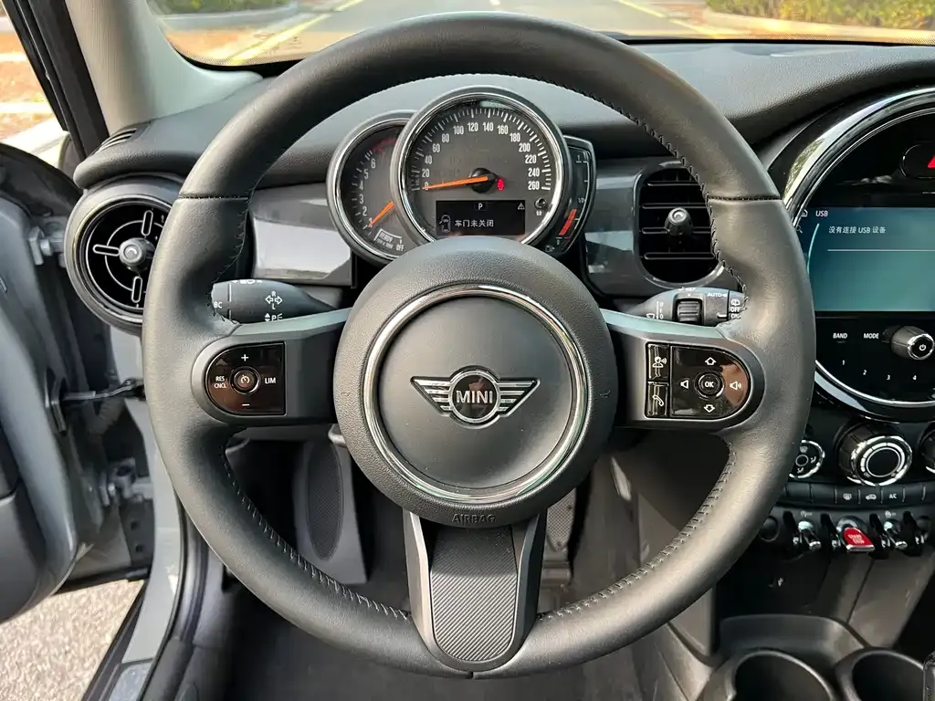 MINI Cooper (3-door) — фото 10