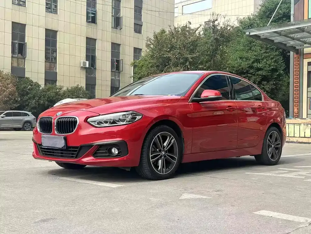 BMW 1 Series — фото 1