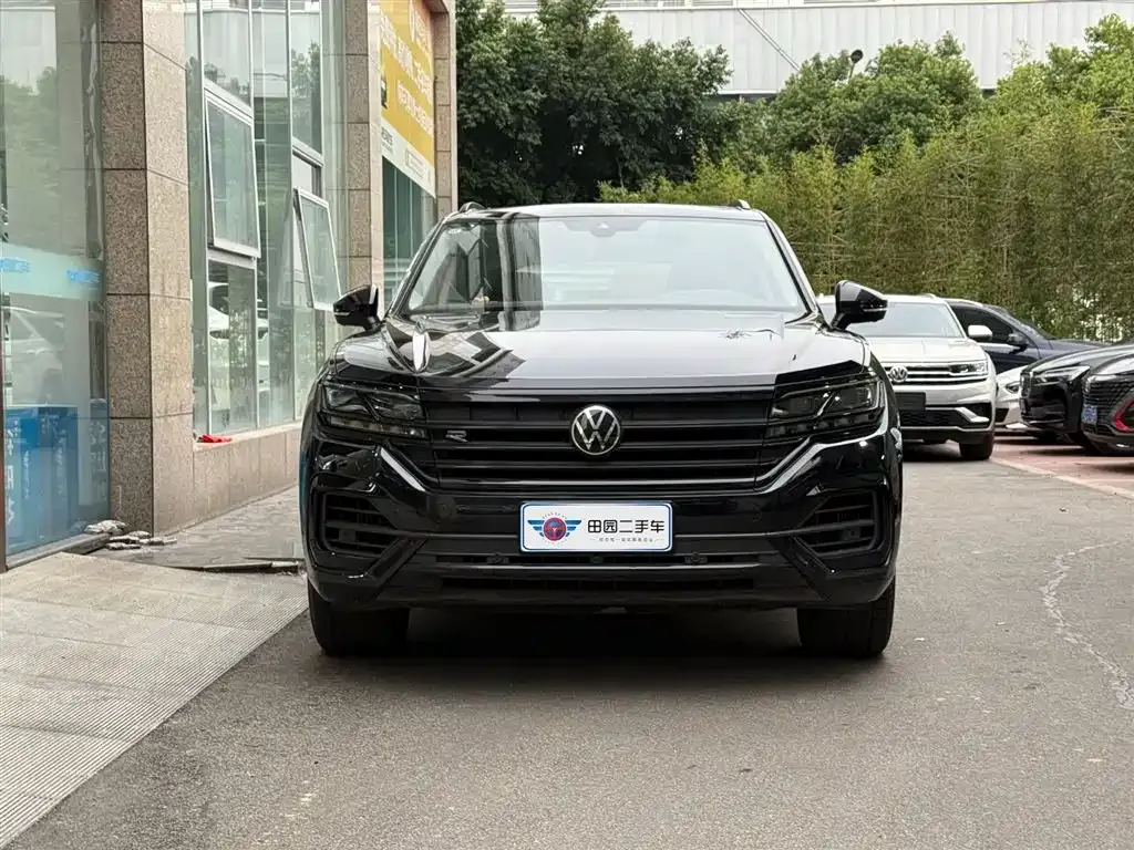 Volkswagen Touareg — фото 2