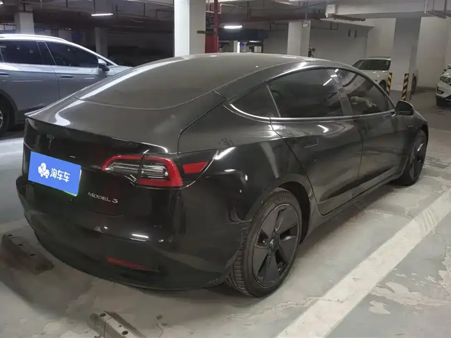 Tesla Model 3 — фото 3
