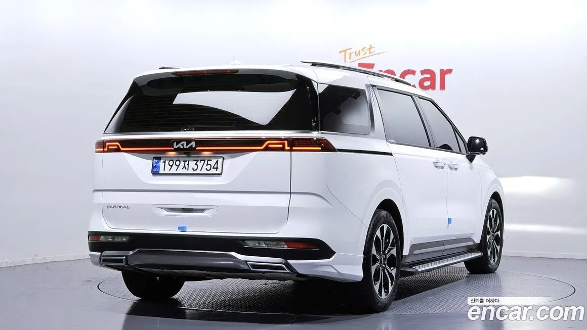 Kia Carnival — фото 2