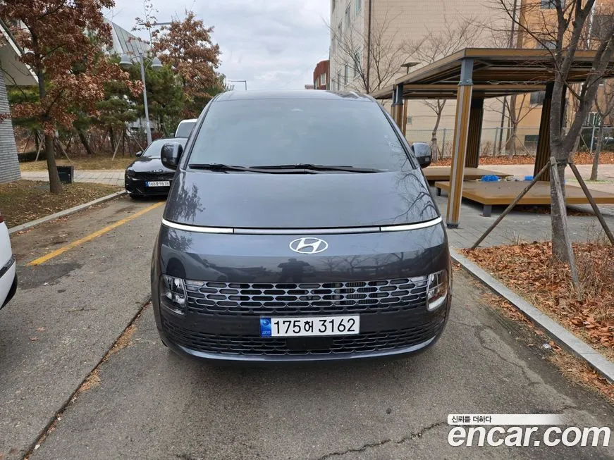 Hyundai Staria — фото 1