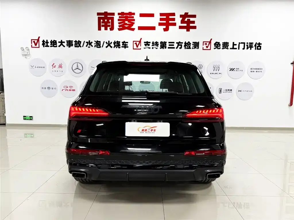 Audi Q7 — фото 5