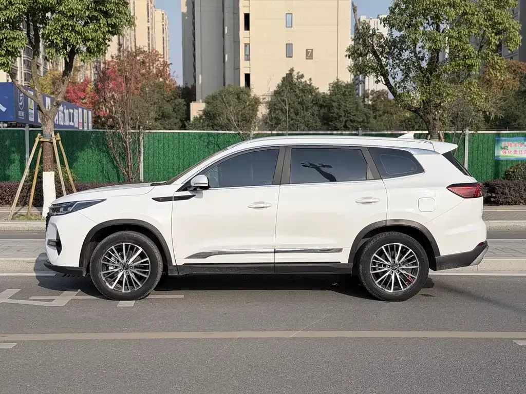 Chery Tiggo 8 PRO — фото 4