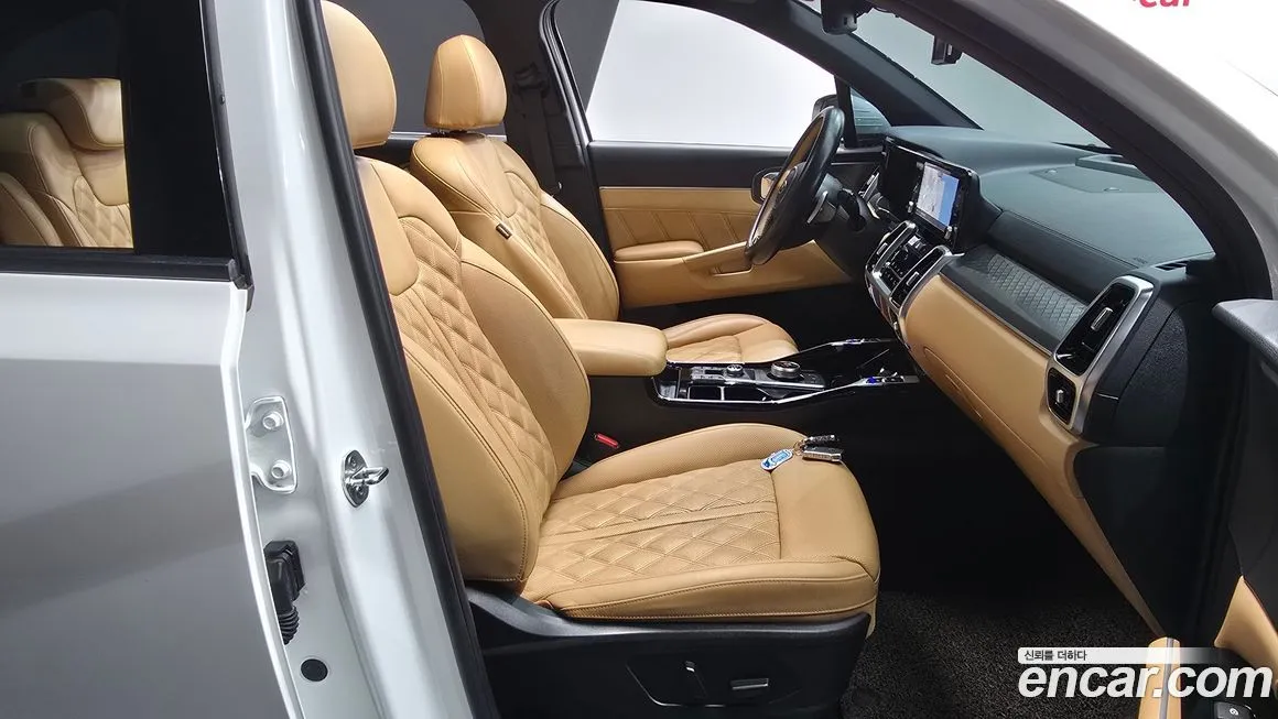 Kia Sorento — фото 10