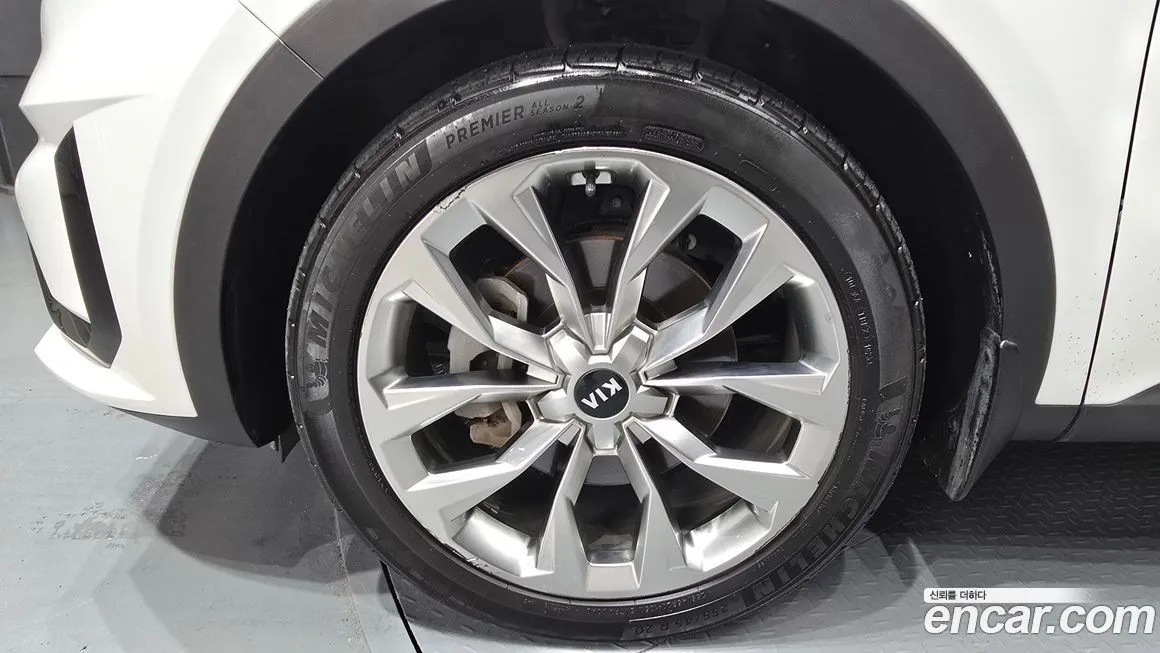 Kia Sorento — фото 5