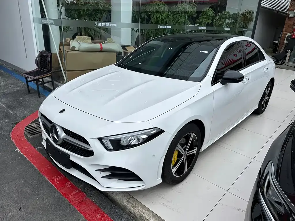 Mercedes-Benz A-Class — фото 1