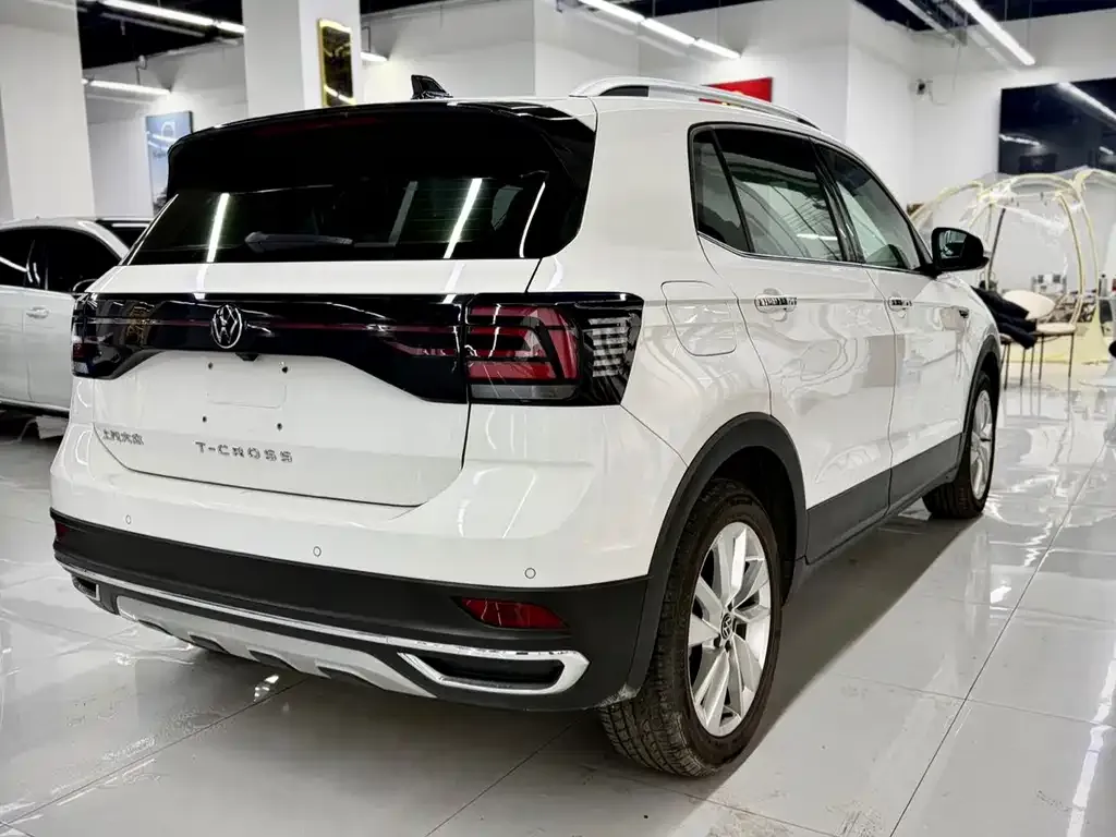 Volkswagen T-Cross — фото 6