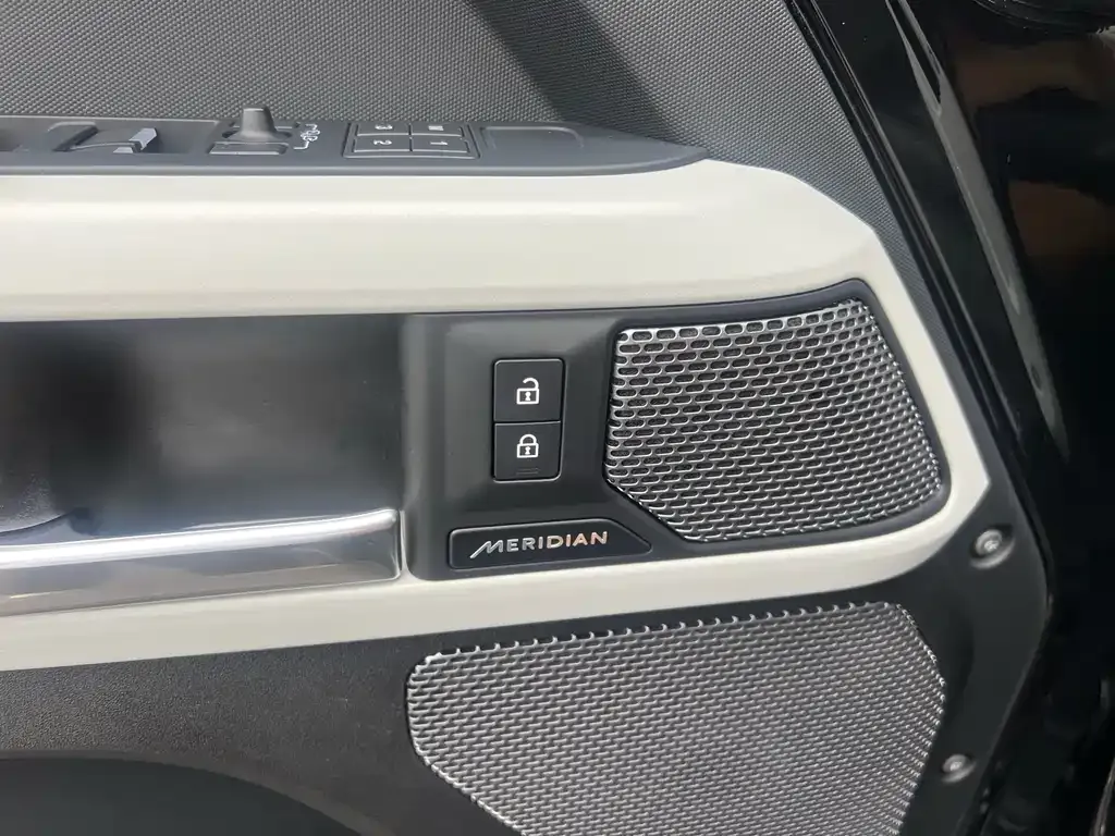 Land Rover Defender — фото 4