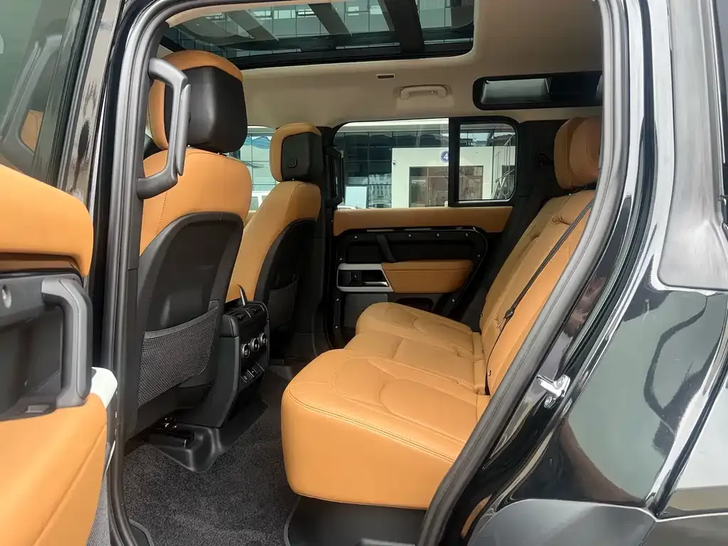 Land Rover Defender — фото 5