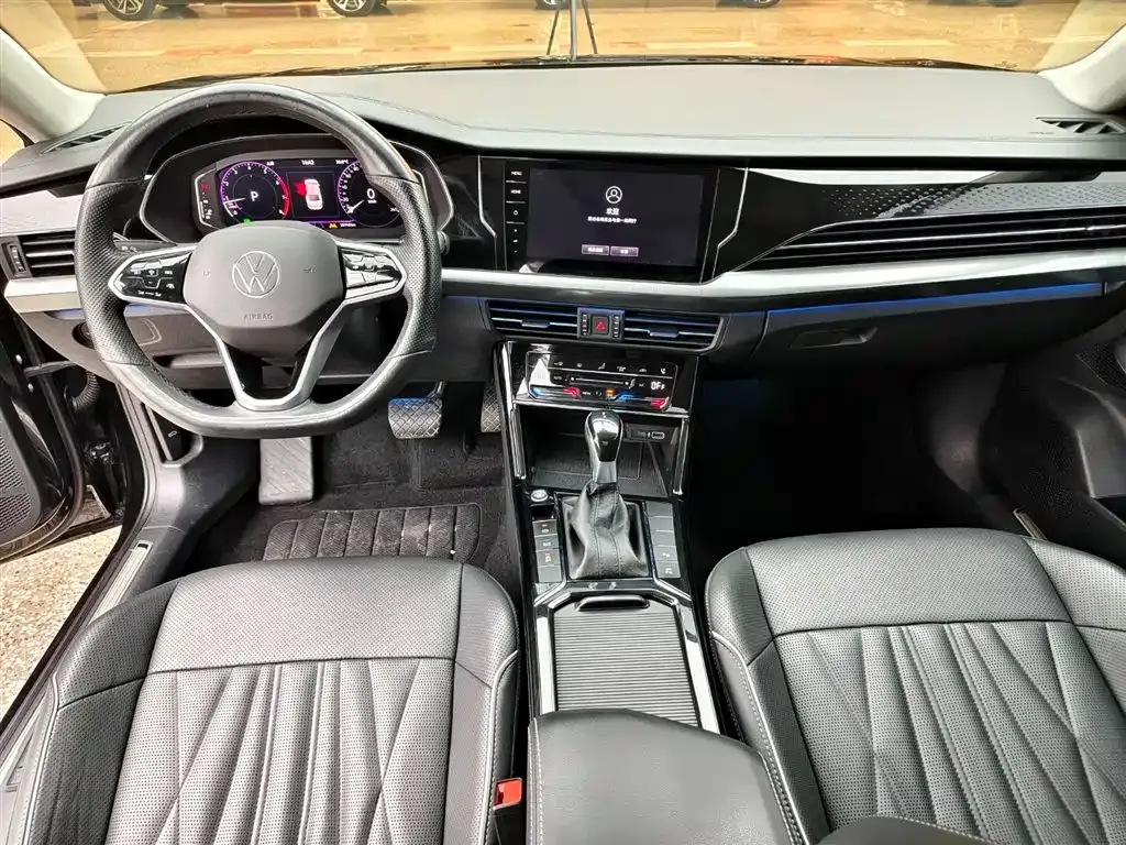 Volkswagen Passat — фото 9